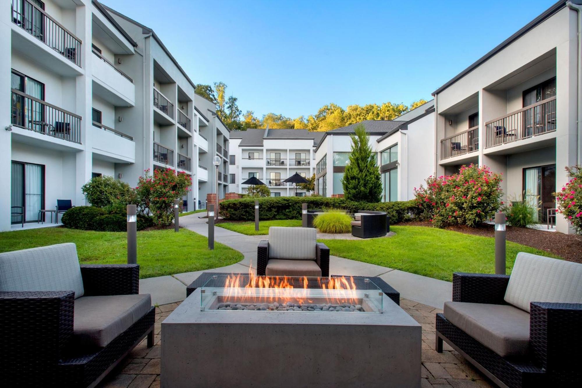 Courtyard By Marriott Tarrytown Westchester County Zewnętrze zdjęcie